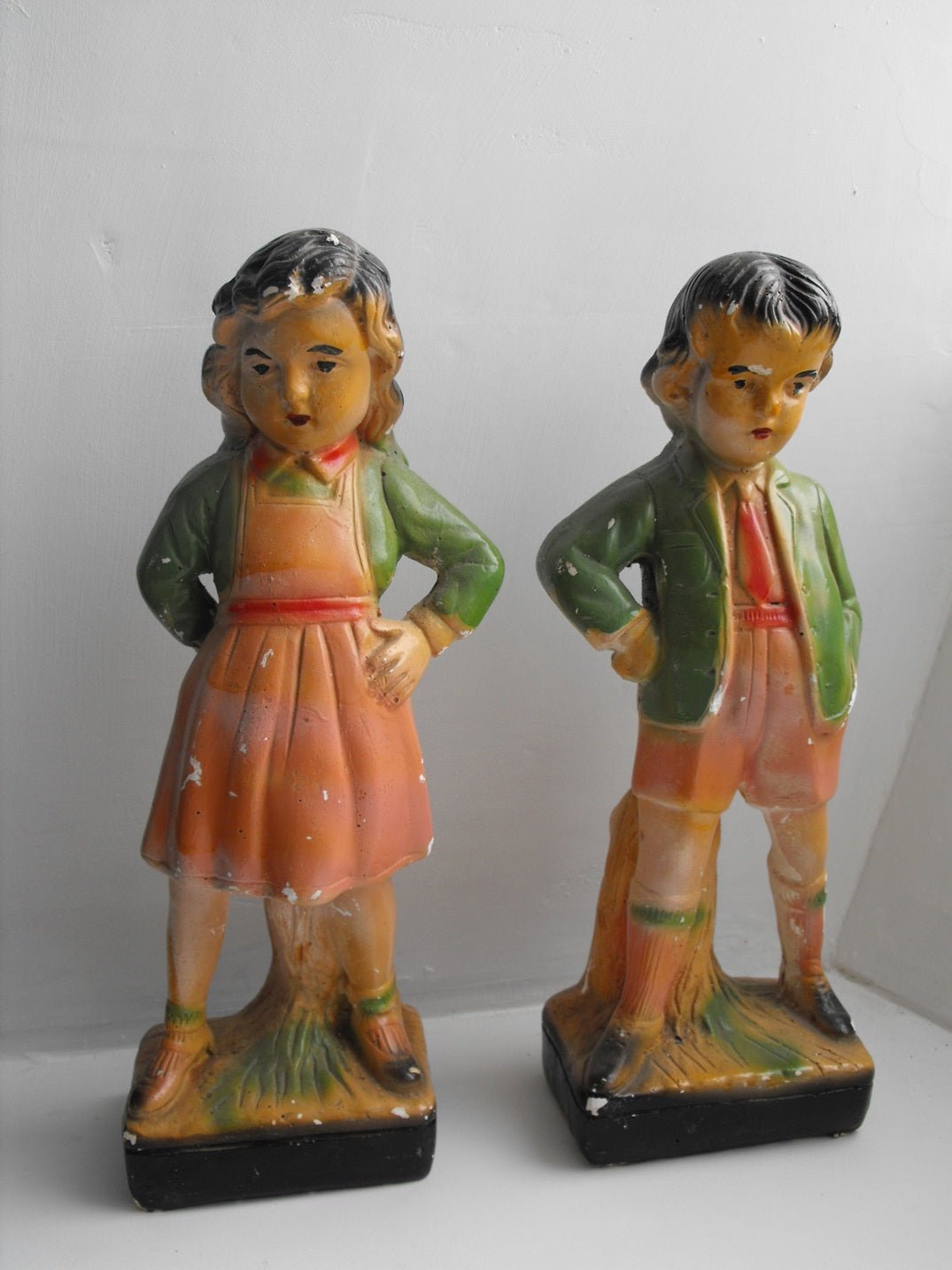 What Is Chalkware? A Complete Guide to History & Collecting MCM Figurines