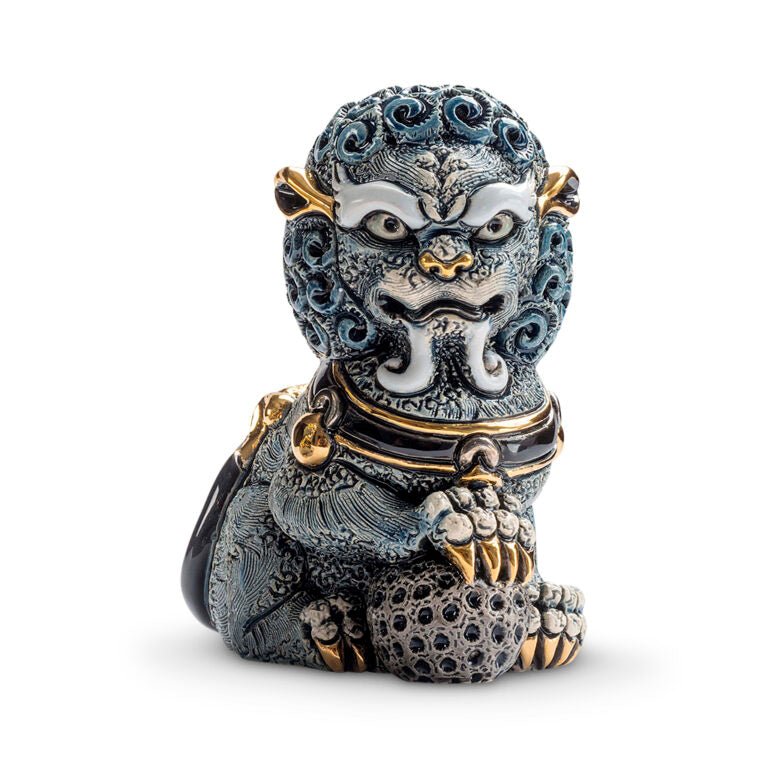 Pair of ceramic Foo Lions hand-carved, soft earthy tones. Detailed mane and poised stances, Chinese feng shui. Lion set for home, office, entryway décor. Hand‑Carved Foo Dog Statue. Lion Figurine. Foo Lion Sculptures. Lion Table Décor
