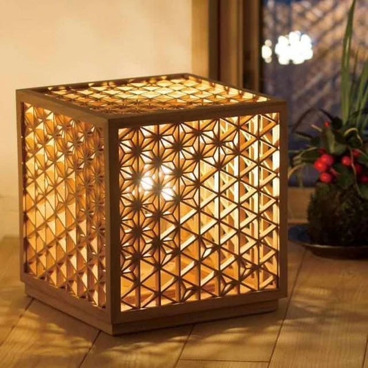Kumiko lantern, Japanese wooden lantern, Asanoha hemp leaf lamp, Kumiko joinery light, Akita cedar lantern, Japanese cube lamp, handcrafted Japanese lamp, Hyakunen Monogatari project lantern, Ominato Bunkichi Shoten lighting, traditional Japanese Kumiko lamp, Mitsukude Kumiko lantern, Japanese wood and light design, artisan Kumiko lighting, Niigata handmade lamp, Japanese lattice lamp, housewarming Japanese lantern, symbolic hemp leaf lamp