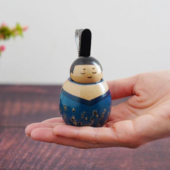 Japanese Hina dolls, Mini Hina decoration, Hinamatsuri doll set, Yasuharu Masukawa lacquer dolls, Tsugaru Nuri hina dolls, Japanese festival dolls, lacquerware Hina ornaments, handcrafted wooden Hina dolls, traditional Japanese Hina display, Aomori lacquer craft, Emperor and Empress doll set, Japanese seasonal decoration, karanuri lacquer dolls, collectible Japanese dolls