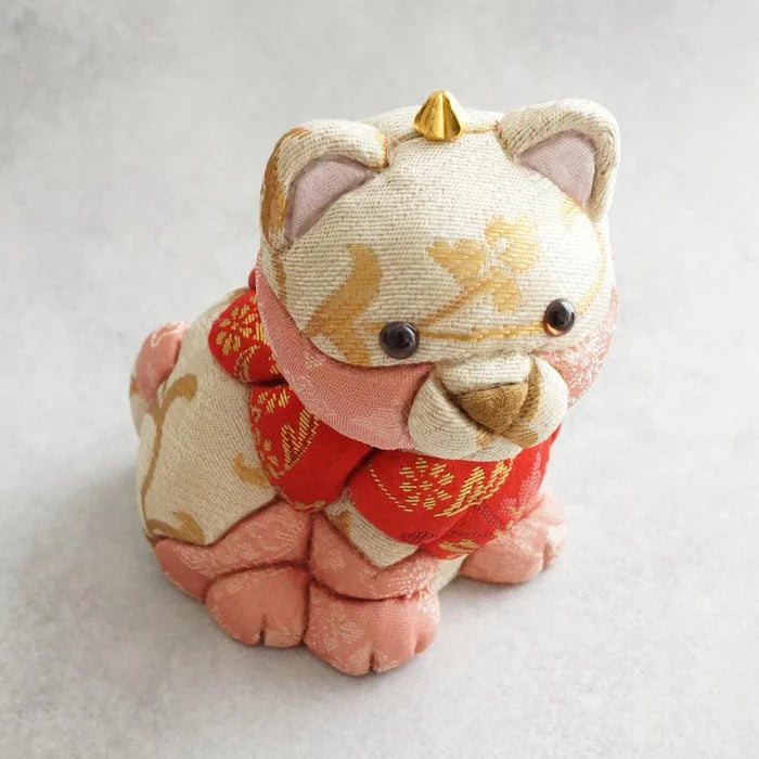 Komainu charms, Edo Kimekomi dolls, Japanese guardian lion dog, silk komainu figurine, Japanese shrine guardian statue, handmade komainu Japan, Kakinuma Dolls, paulownia wood komainu, Japanese protective charm, small komainu ornament, komainu home decor, traditional Japanese craft, Japanese silk inlay doll, Edo art doll, komainu gift Japan, guardian lion dog figurine, Japanese cultural talisman, handmade silk komainu, shrine protection charm, komainu collectible