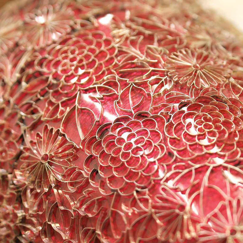 Owari Cloisonne vase, Japanese cloisonne art, wireless cloisonne enamel, Kato Shippo Seisakusyo vase, Japanese enamel vase, tamagata cloisonne vase, Japanese single flower vase, red cloisonne vase, navy blue cloisonne vase, green cloisonne vase, Japanese handcrafted vase, Japanese enamel art, cloisonne wedding gift, traditional Japanese decorative vase, Aichi cloisonne pottery
