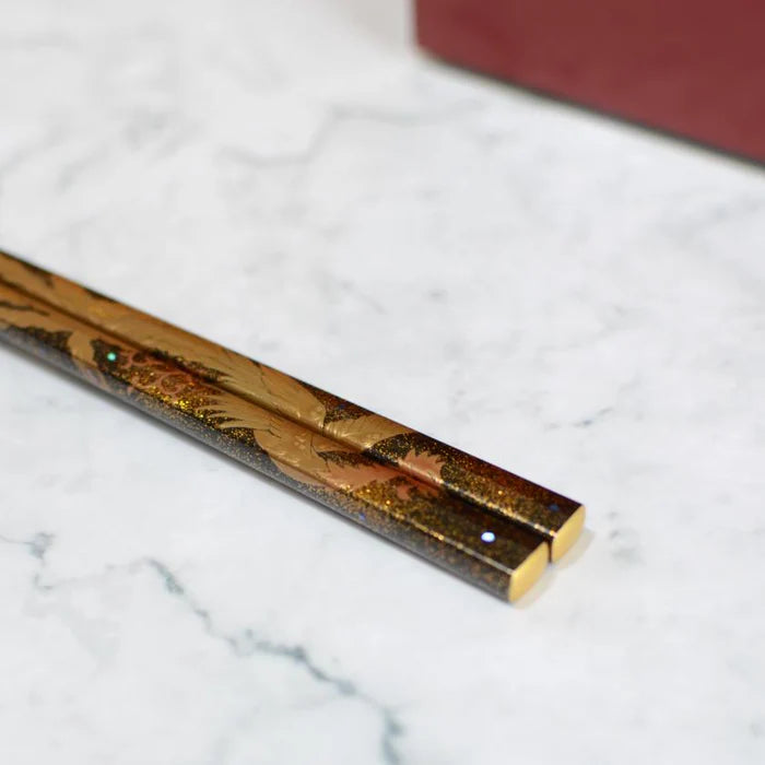 Wajima lacquer chopsticks, Japanese maki-e chopsticks, Hashimoto Kousaku Shikki, dragon chopsticks, phoenix chopsticks, luxury Japanese chopsticks, handmade lacquer chopsticks, traditional Japanese chopsticks, Wajima-nuri chopsticks, Ishikawa lacquerware, Noto cypress chopsticks, Japanese gift chopsticks, gold maki-e chopsticks, paulownia box chopsticks, collectible Japanese chopsticks
