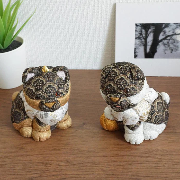 Komainu charms, Edo Kimekomi dolls, Japanese guardian lion dog, silk komainu figurine, Japanese shrine guardian statue, handmade komainu Japan, Kakinuma Dolls, paulownia wood komainu, Japanese protective charm, small komainu ornament, komainu home decor, traditional Japanese craft, Japanese silk inlay doll, Edo art doll, komainu gift Japan, guardian lion dog figurine, Japanese cultural talisman, handmade silk komainu, shrine protection charm, komainu collectible