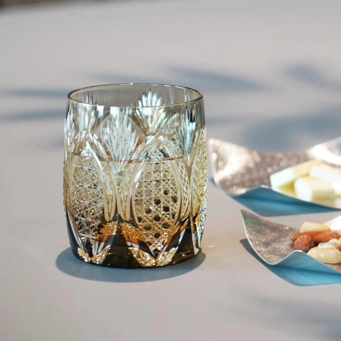 Edo Kiriko glass, Kagami Crystal tumbler, Japanese cut glass, Tora-no-Mai glass, tiger motif Edo Kiriko, Junichi Nabetani glass, Kasane-Irome Juhyo, Edo faceted crystal, Japanese artisan glassware, handmade Japanese crystal glass, Kagami Crystal Edo Kiriko, traditional Japanese whiskey tumbler, luxury Japanese tumblers, Edo Kiriko cut glass patterns, Japanese symbolic glassware