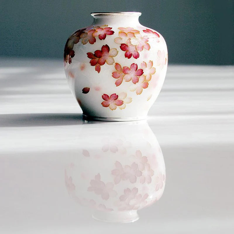 Owari cloisonné vase, Japanese cloisonné vase, glossy cloisonné vase, Kato Shippo Seisakusyo, sakura pattern vase, cherry blossom vase Japan, handmade cloisonné art, shippo yaki vase, Japanese artisan vase, small decorative vase, enamel copper vase, collectible Japanese vase, traditional Japanese enamelware, cherry blossom home décor, Japanese cultural gift