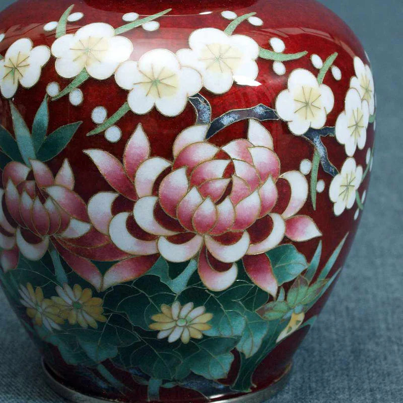 Owari Cloisonné vase, Japanese cloisonné enamel, Four Gentlemen motif vase, chrysanthemum orchid plum bamboo vase, traditional Japanese enamelware, red cloisonné vase, small Japanese vase, Song dynasty inspired vase, Japanese floral symbolism, collectible cloisonné art, handmade Japanese enamel vase, Japanese gift décor, shippo-yaki vase, cloisonné pottery Japan