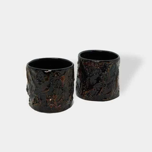 Wajima lacquerware set, Kokemusu Katakuchi, Japanese bottle, Wajimanuri Studio Raku, Kokemusu Ochoko, Japanese cups, Neri-Dry Lacquer, traditional Japanese lacquerware, moss effect set, handmade Japanese sakeware, guinomi cups Japan, authentic serving set