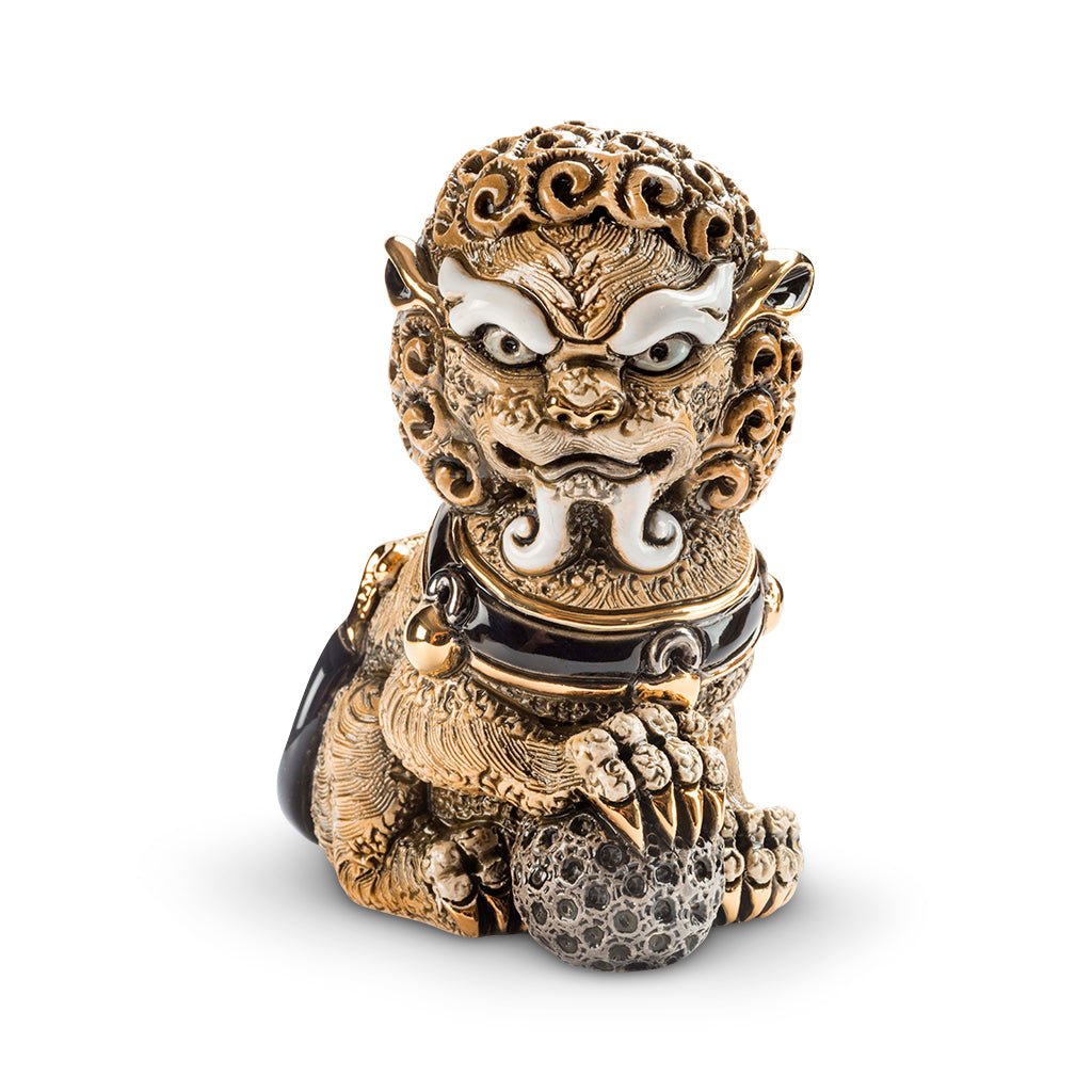 Pair of ceramic Foo Lions hand-carved, soft earthy tones. Detailed mane and poised stances, Chinese feng shui. Lion set for home, office, entryway décor. Hand‑Carved Foo Dog Statue. Lion Figurine. Foo Lion Sculptures. Lion Table Décor