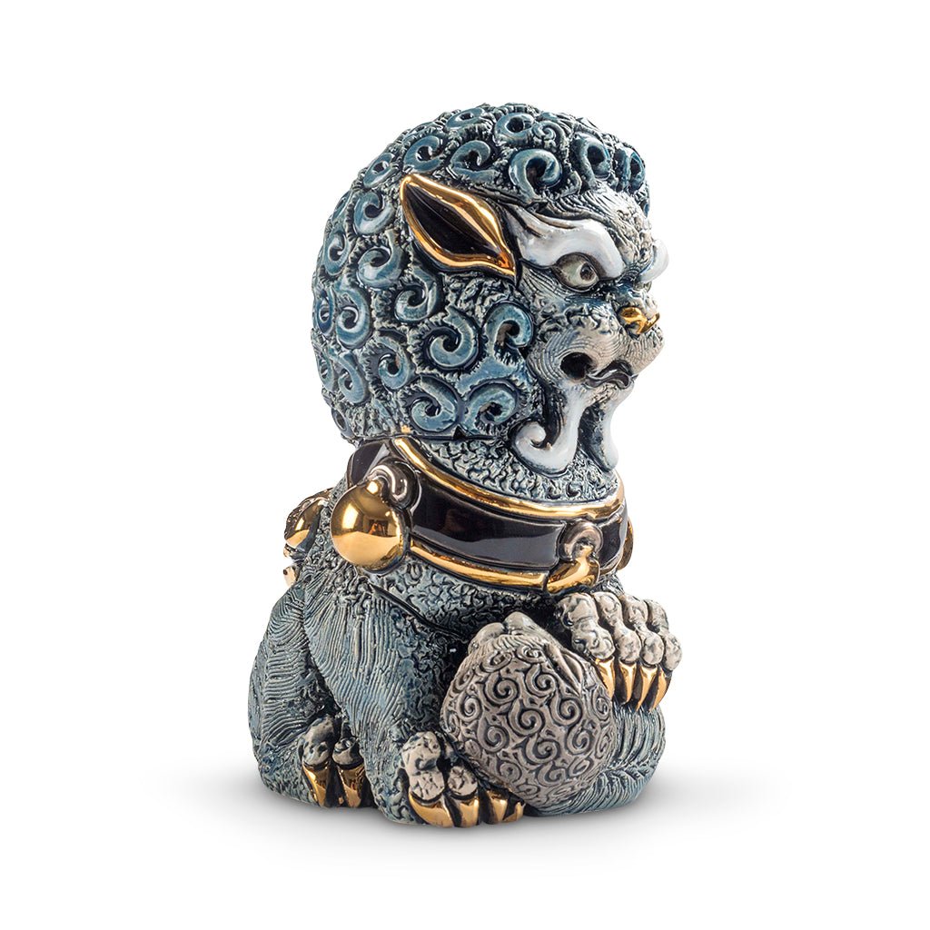 Pair of ceramic Foo Lions hand-carved, soft earthy tones. Detailed mane and poised stances, Chinese feng shui. Lion set for home, office, entryway décor. Hand‑Carved Foo Dog Statue. Lion Figurine. Foo Lion Sculptures. Lion Table Décor