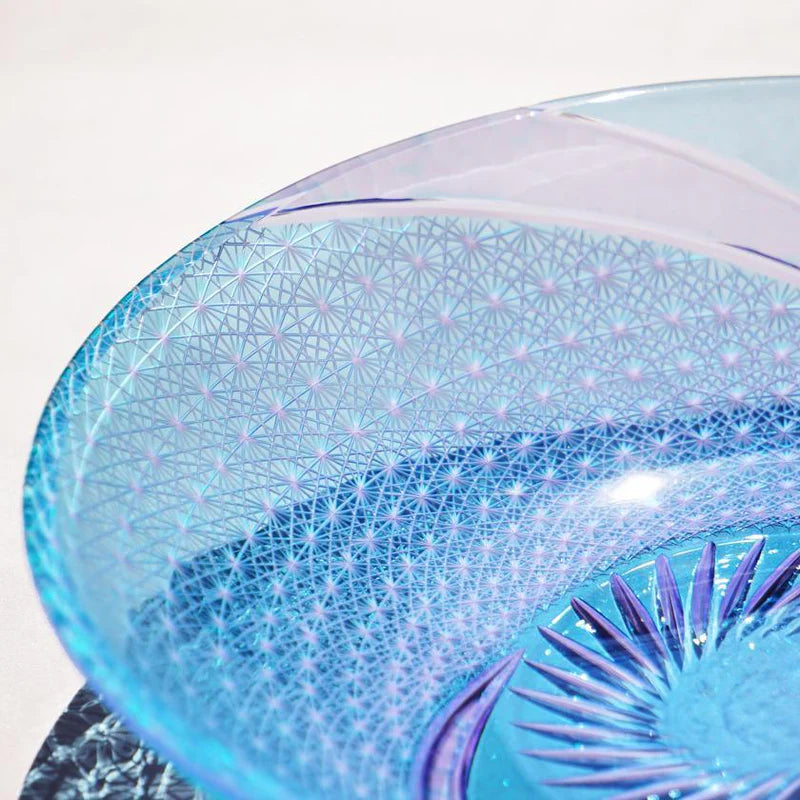 Nagare Kiku plate, Rinzen Kiriko, Japanese glass plate, hand-polished glassware, Tokyo glass artisan, soda glass plate Japan, chrysanthemum motif plate, Asanoha pattern glass, luxury Japanese tableware, collectible Kiriko plate, Japanese serving plate, traditional cut glass Japan, handmade Japanese gift, Kiriko art plate, symbolic Japanese tableware, decorative glass plate Japan