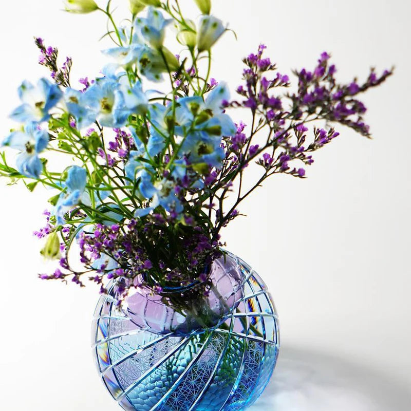 Yoasobi Kiriko vase, Rinzen Japanese glass, hand-cut glass vase Japan, purple blue gradient vase, round Kiriko vase, natural soda glass vase, Japanese artisan vase, traditional Kiriko craftsmanship, Tokyo glass vase, small decorative vase Japan, Japanese spherical vase, hand-polished Kiriko glass, collectible Japanese glass art, Edo-style glass cutting vase