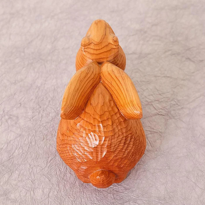Ichii Itto Bori, Hiroshi Washizuka, Japanese wood carving, rabbit figurine, yew wood sculpture, traditional Japanese crafts, Hida region carving, hand-carved rabbit, Japanese folk art, wooden animal statue, Japanese lucky charm, Japanese prosperity symbol, handmade wood decor, collectible wooden figurine, Japanese artisan crafts, Japanese home ornament