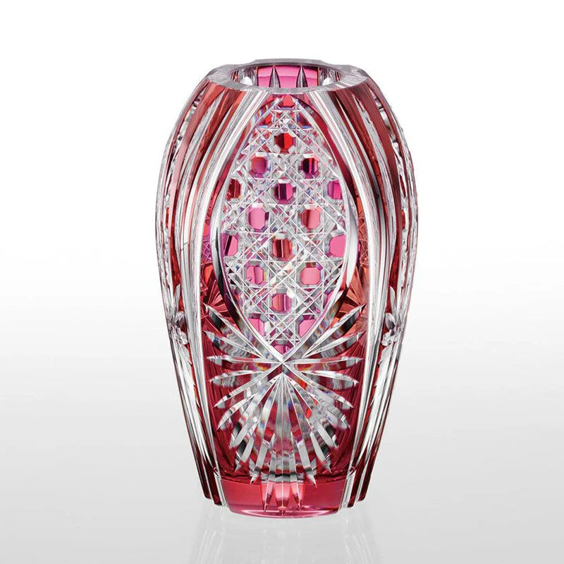 Edo Kiriko vase, Kagami Crystal vase, Japanese cut glass, bamboo leaf crystal vase, kagome pattern vase, Japanese luxury glassware, red crystal Edo Kiriko, handmade Japanese vase, Ibaraki crystal vase, Japanese wedding gift, Japanese housewarming gift, double-layer crystal vase.