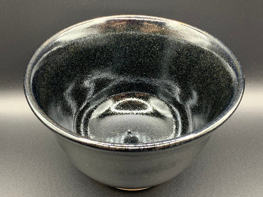 Japanese crafts, kogei art, matcha bowl ceramics, handmade matcha bowl, traditional Japanese pottery, Raku tea bowls, Arita porcelain wares, Imari ceramic art, Kutani porcelain figurine, handcrafted washi paper, washi paper art, bamboo weaving crafts, artisanal bamboo basketry, lacquerware craft, maki-e lacquer art, Edo Kiriko cut glassware, Japanese glass crafts, kintsugi repair pottery, kintsugi bowl restoration, kumihimo braid cords, silk kimono textiles, traditional Japanese textile art, nishijin-ori fa