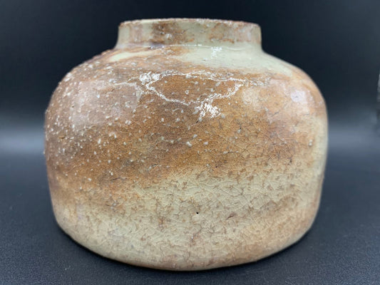 Japanese celadon pottery, handmade celadon tea bowl, ribbed ceramic tea bowl, carved leaf motif pottery, traditional Japanese ceramics, Longquan-style celadon ware, matcha chawan bowl, artisanal tea ceremony bowl, crackle glaze pottery, Song dynasty style ceramics, Japanese green glaze bowl, hand-thrown Japanese pottery, tea culture ceramics, Japanese chawan design, antique-style Japanese bowl, leaf pattern pottery, ribbed matcha bowl, celadon carving techniques, Japanese celadon glaze art, traditional Japa