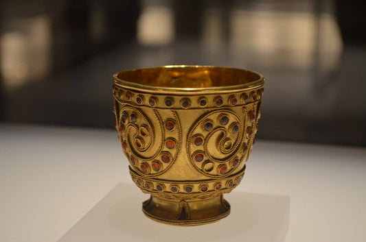 What Is Gold Glass? Ancient Glassmaking with Gold Leaf Explained