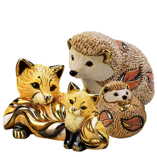 collectible figurines, affordable figurines, popular figurine brands, Hummel figurines, Lladro porcelain, Cybis figurines, Boyds Bears, Snowbabies collectibles, Kewpie dolls, Precious Moments figurines, Royal Doulton china