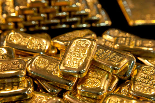 art investment, gold investment, alternative investments, best assets 2025, long-term investment, portfolio diversification, investing in fine art, investing in gold, safe haven assets, tangible assets, high return investments, luxury assets