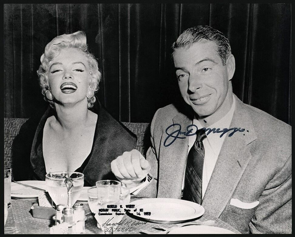 autograph value, celebrity signature worth, authentic autograph, signed memorabilia prices, autograph appraisal, rare autographs, how to value autographs, autograph authentication, collectible signatures, famous autograph