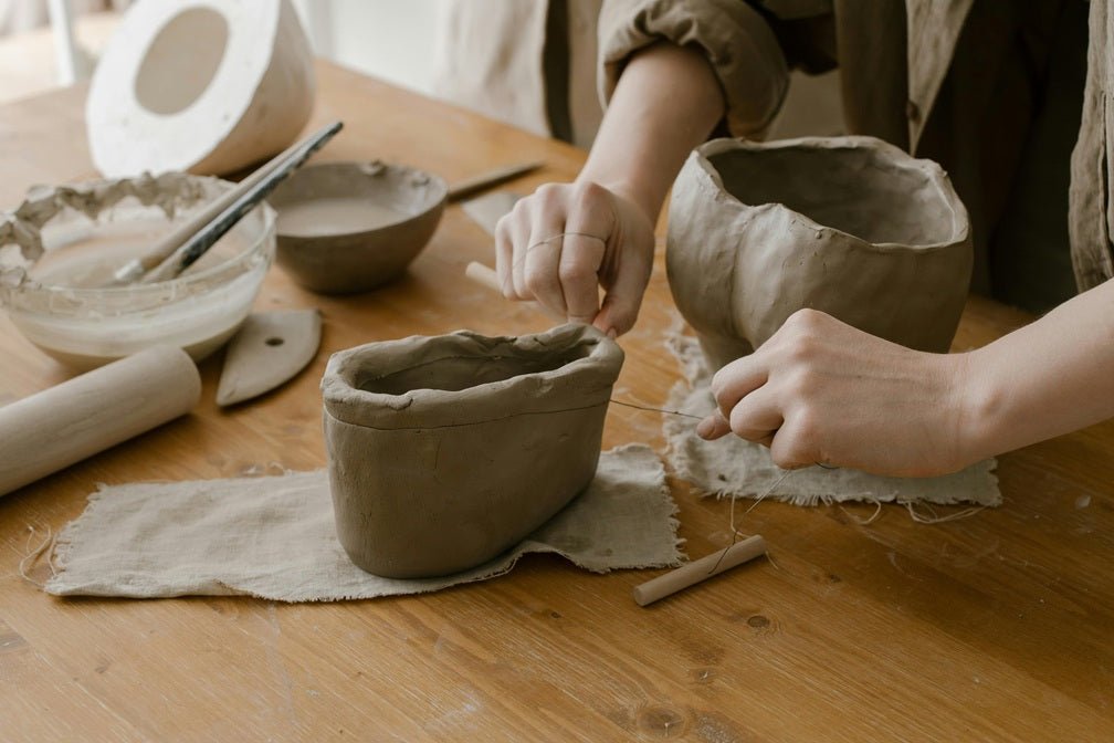 A Clear Guide to Ceramic Molding: History, Process & Uses