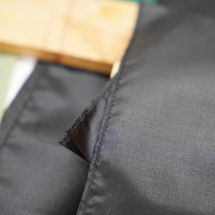 Japanese silk umbrella, luxury men’s umbrella, Maehara Koei Shoten umbrella, Tokyo handmade umbrella, Japanese gentleman umbrella, traditional Western umbrella Japan, silk canopy umbrella, handcrafted Japanese umbrella, luxury rain umbrella, artisan umbrella Japan, Malacca wood umbrella, buffalo horn umbrella tip, Yakifu oak umbrella, Imperial Household Agency umbrella, high-end men’s umbrella, Tokyo umbrella craftsmanship
