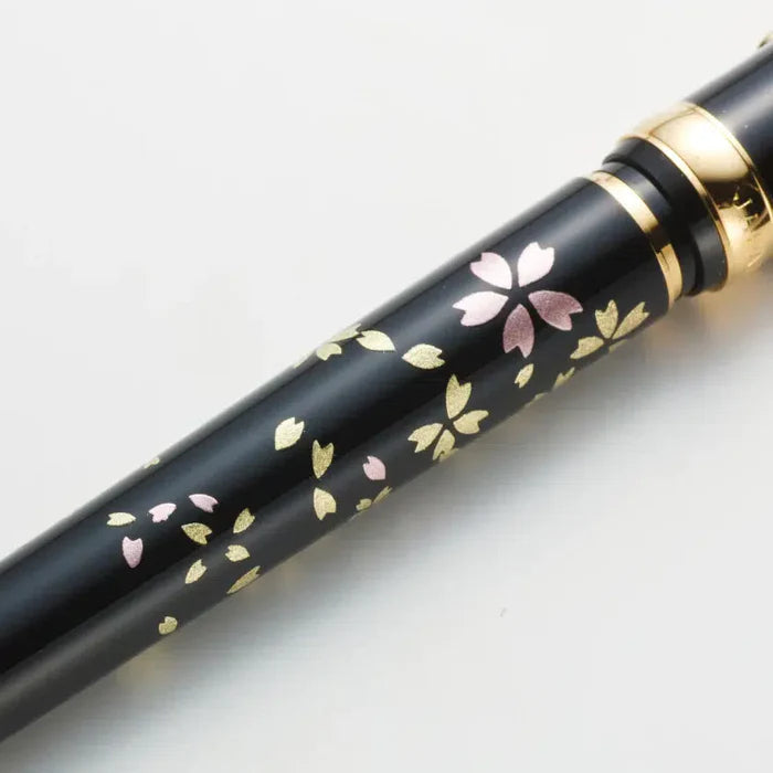 Kanazawa gold leaf fountain pen, Japanese fountain pen, Hakuichi pen, gold leaf writing pen, luxury Japanese pen, Red Fuji fountain pen, cherry blossom pen, moon and rabbit pen, goldfish fountain pen, Japanese art pen, handmade Japanese fountain pen, collectible fountain pen, Kanazawa craft pen, 18K gold nib pen, Japanese gift fountain pen