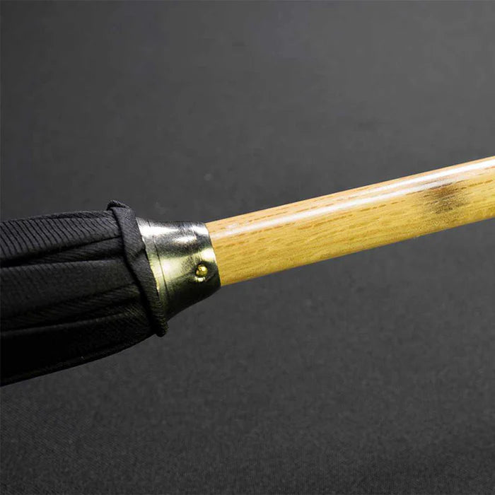 Japanese silk umbrella, luxury men’s umbrella, Maehara Koei Shoten umbrella, Tokyo handmade umbrella, Japanese gentleman umbrella, traditional Western umbrella Japan, silk canopy umbrella, handcrafted Japanese umbrella, luxury rain umbrella, artisan umbrella Japan, Malacca wood umbrella, buffalo horn umbrella tip, Yakifu oak umbrella, Imperial Household Agency umbrella, high-end men’s umbrella, Tokyo umbrella craftsmanship