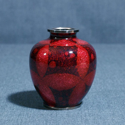 Owari cloisonné aroma pot, Japanese cloisonné vase, shippo tsunagi pattern, Japanese incense holder, cloisonné single flower vase, Kato Shippo Seisakusyo, traditional Japanese metalwork, silver foil cloisonné, navy cloisonné pot, red cloisonné pot, Japanese wedding gift, handcrafted cloisonné art, Aichi cloisonné pottery, Japanese symbolic patterns, shippo design vase, Japanese art pottery gift
