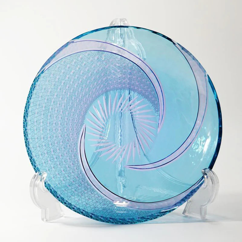 Nagare Kiku plate, Rinzen Kiriko, Japanese glass plate, hand-polished glassware, Tokyo glass artisan, soda glass plate Japan, chrysanthemum motif plate, Asanoha pattern glass, luxury Japanese tableware, collectible Kiriko plate, Japanese serving plate, traditional cut glass Japan, handmade Japanese gift, Kiriko art plate, symbolic Japanese tableware, decorative glass plate Japan