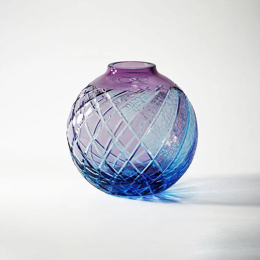 Yoasobi Kiriko vase, Rinzen Japanese glass, hand-cut glass vase Japan, purple blue gradient vase, round Kiriko vase, natural soda glass vase, Japanese artisan vase, traditional Kiriko craftsmanship, Tokyo glass vase, small decorative vase Japan, Japanese spherical vase, hand-polished Kiriko glass, collectible Japanese glass art, Edo-style glass cutting vase