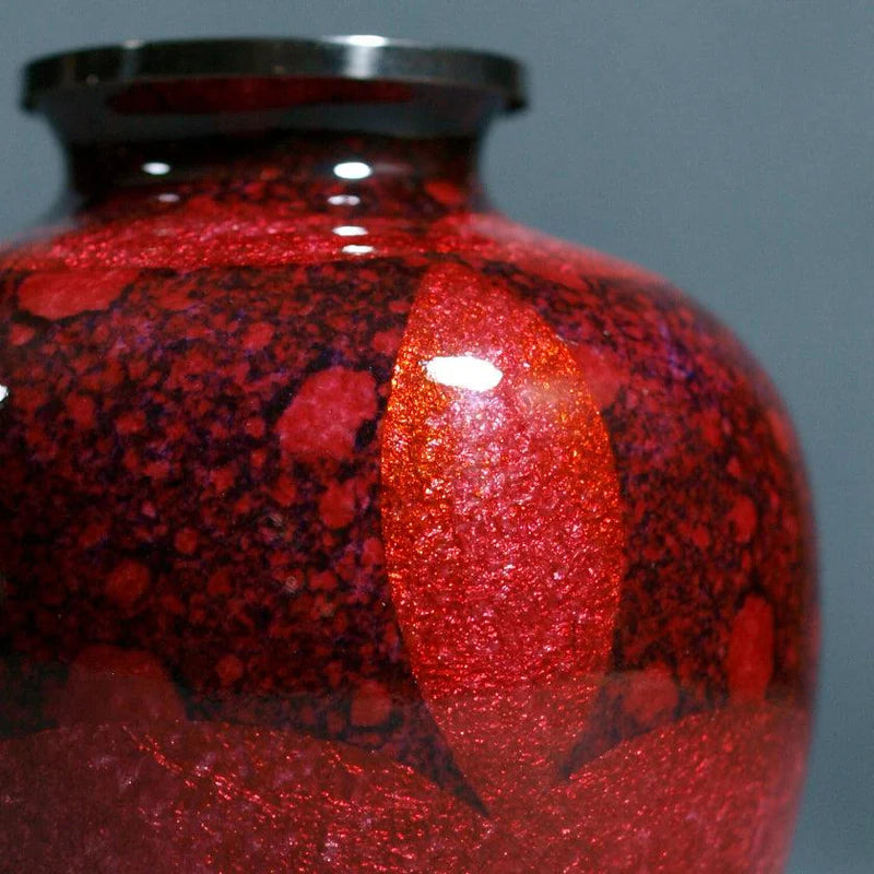 Owari cloisonné aroma pot, Japanese cloisonné vase, shippo tsunagi pattern, Japanese incense holder, cloisonné single flower vase, Kato Shippo Seisakusyo, traditional Japanese metalwork, silver foil cloisonné, navy cloisonné pot, red cloisonné pot, Japanese wedding gift, handcrafted cloisonné art, Aichi cloisonné pottery, Japanese symbolic patterns, shippo design vase, Japanese art pottery gift