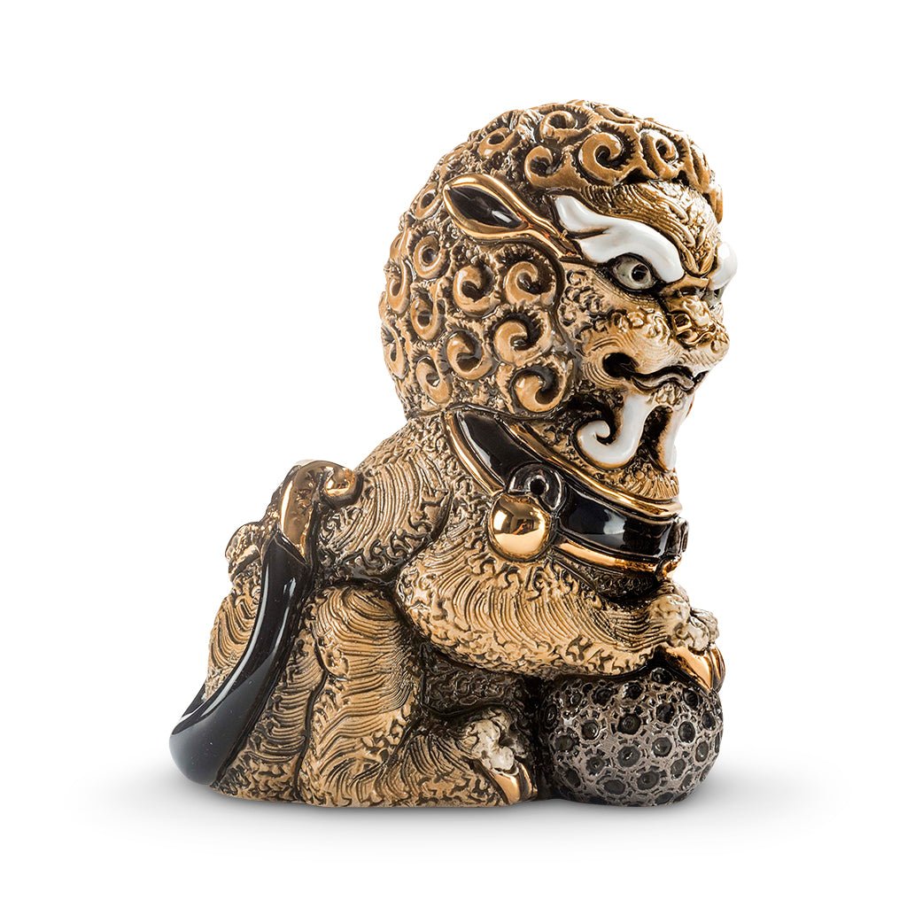 Pair of ceramic Foo Lions hand-carved, soft earthy tones. Detailed mane and poised stances, Chinese feng shui. Lion set for home, office, entryway décor. Hand‑Carved Foo Dog Statue. Lion Figurine. Foo Lion Sculptures. Lion Table Décor