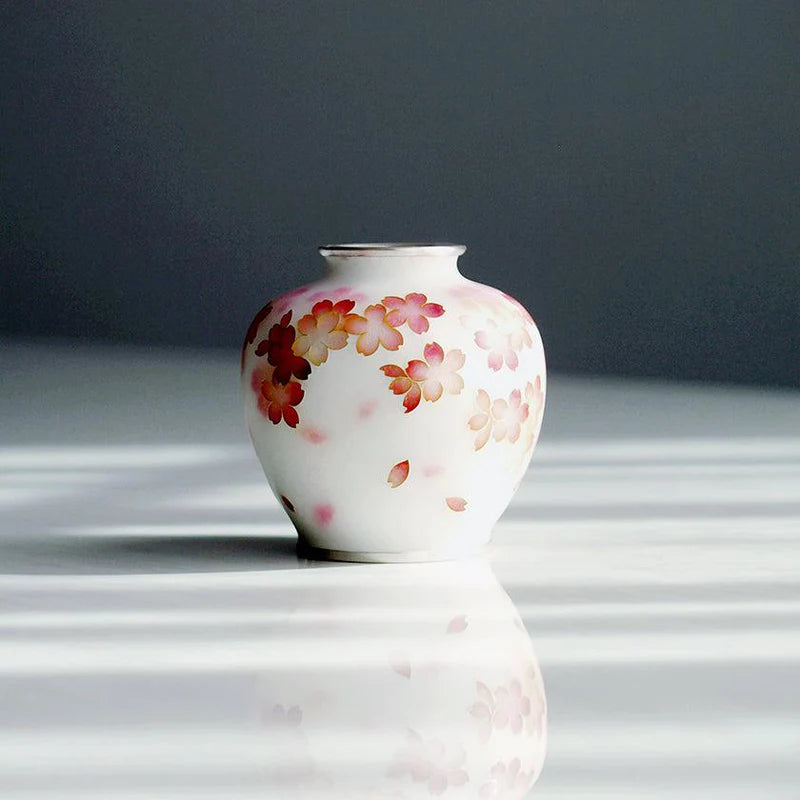 Owari cloisonné vase, Japanese cloisonné vase, Kato Shippo Seisakusyo, sakura pattern vase, cherry blossom vase Japan, handmade cloisonné art, miniature cloisonné vase, traditional Japanese enamelware, shippo yaki vase, Japanese artisan vase, small decorative vase, enamel copper vase, cherry blossom home décor, collectible Japanese vase, Japanese cultural gift
