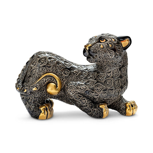Black Panther ceramic figurine. Handcrafted panther sculpture. Panther statue. Symbolic animal figurine. Panther decor collectible. Uruguayan ceramic art. Black and gold panther statue. Handmade wildlife sculpture. Elegant animal totem figurine. Artisan ceramic panther. Gold-accented panther ornament. Black jungle cat figurine. Collectible predator statue.
