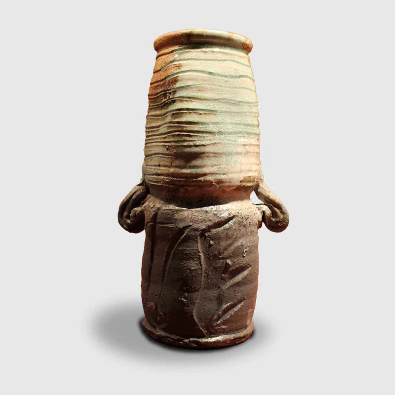 Iga Hanaiiri vase, Mashino Kiln pottery, Japanese Iga ware vase, handmade Japanese ceramic vase, Mie Prefecture pottery, traditional Japanese flower vase, rustic Japanese pottery, wabi-sabi home décor, handcrafted clay vase Japan, seasonal flower arrangement vase, Japanese earthenware vase, artisan pottery Japan, collectible Iga-yaki vase