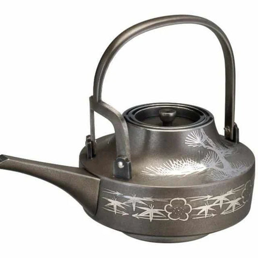 Japanese tea set, ibushi tin tea set, Osaka Naniwa pewter ware, Japanese pewter tea cups, handmade Japanese tea set, traditional tea ceremony set, Japanese tea caddy, Japanese tin teapot, artisan tea set Japan, paulownia wood box tea set, Edo period tea ware, pewter tea set Japan, Japanese tea culture, Japanese traditional crafts, Osaka Suzuki tea set.