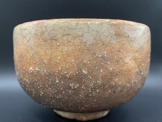 Japanese celadon pottery, handmade celadon tea bowl, ribbed ceramic tea bowl, carved leaf motif pottery, traditional Japanese ceramics, Longquan-style celadon ware, matcha chawan bowl, artisanal tea ceremony bowl, crackle glaze pottery, Song dynasty style ceramics, Japanese green glaze bowl, hand-thrown Japanese pottery, tea culture ceramics, Japanese chawan design, antique-style Japanese bowl, leaf pattern pottery, ribbed matcha bowl, celadon carving techniques, Japanese celadon glaze art, traditional Japa